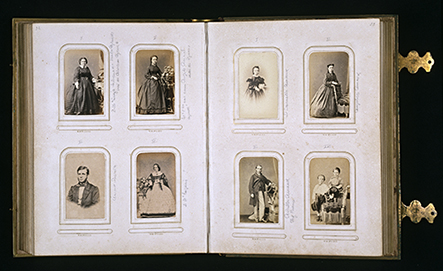 Álbum de cartes de visites de meados da década de 1870 (IHGB)